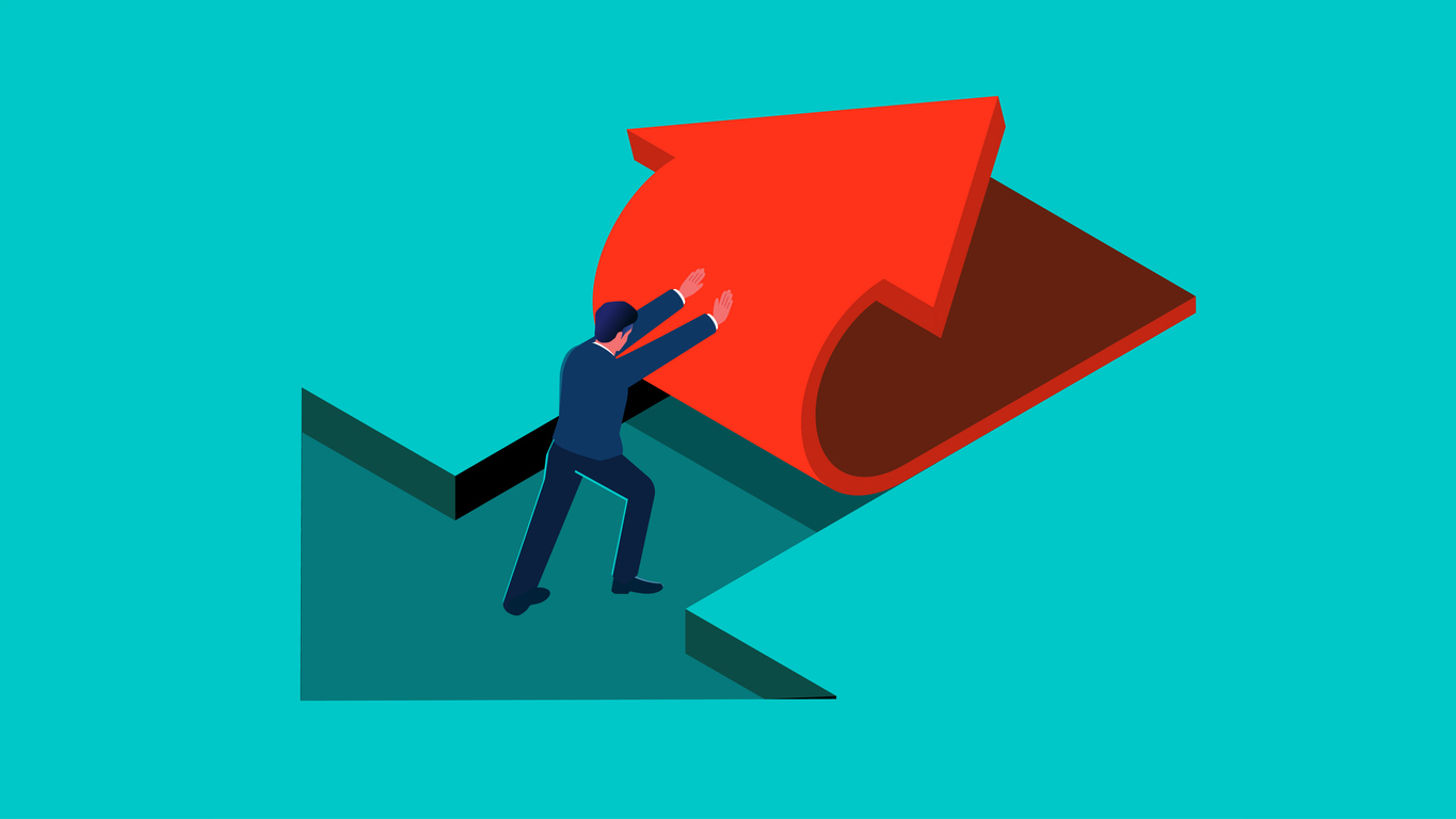 Change of form, reversal, plan vs. change, change in search of better opportunities, isometric traders pushing out another arrow inside an arrow in the opposite direction